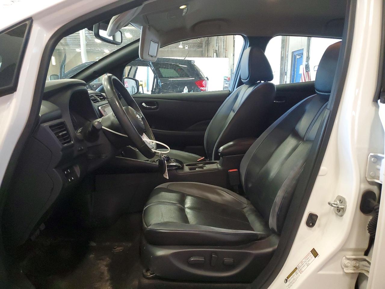 2020 NISSAN LEAF SL PLUS photo 13