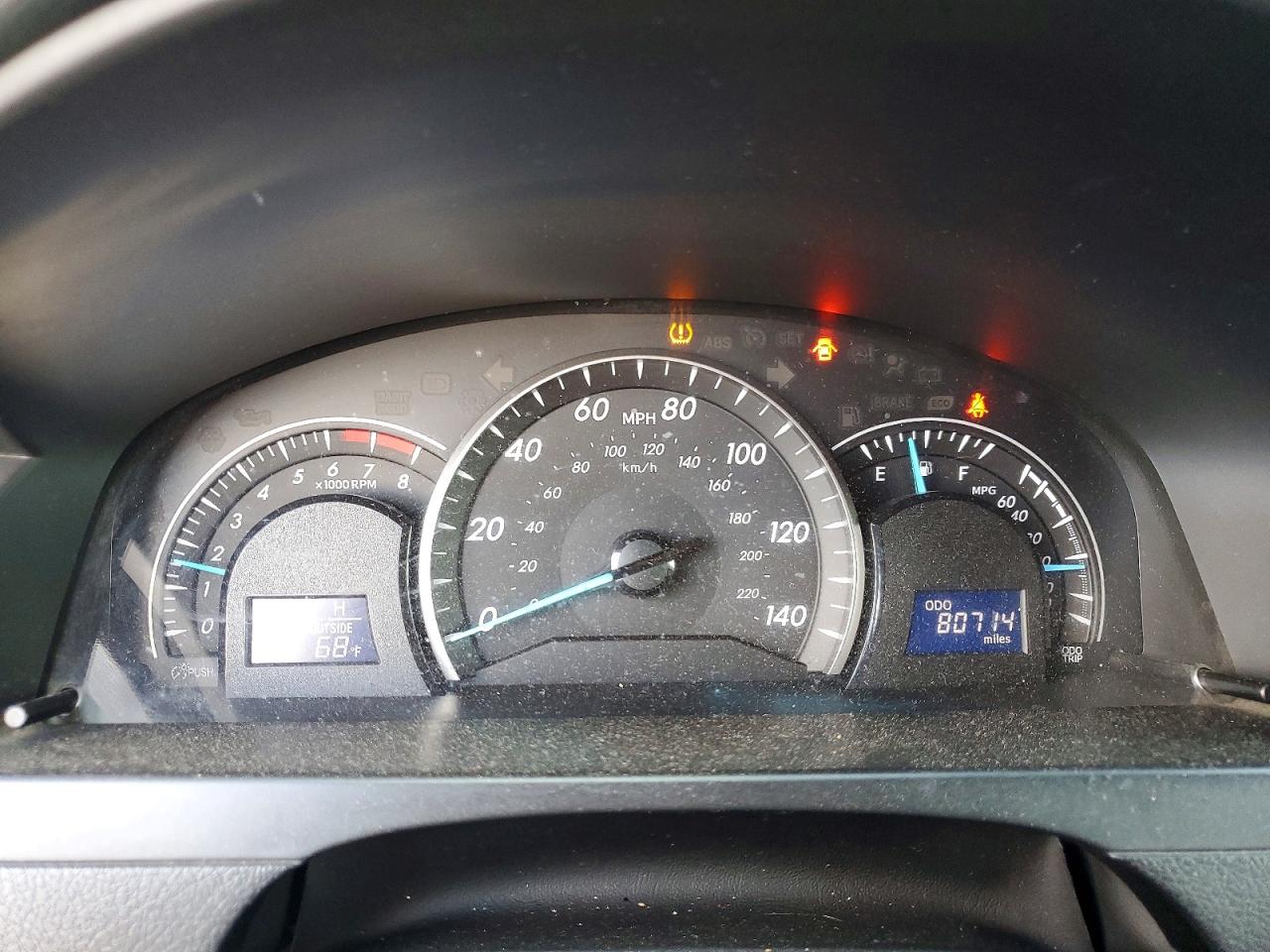 2014 TOYOTA CAMRY LE photo 17