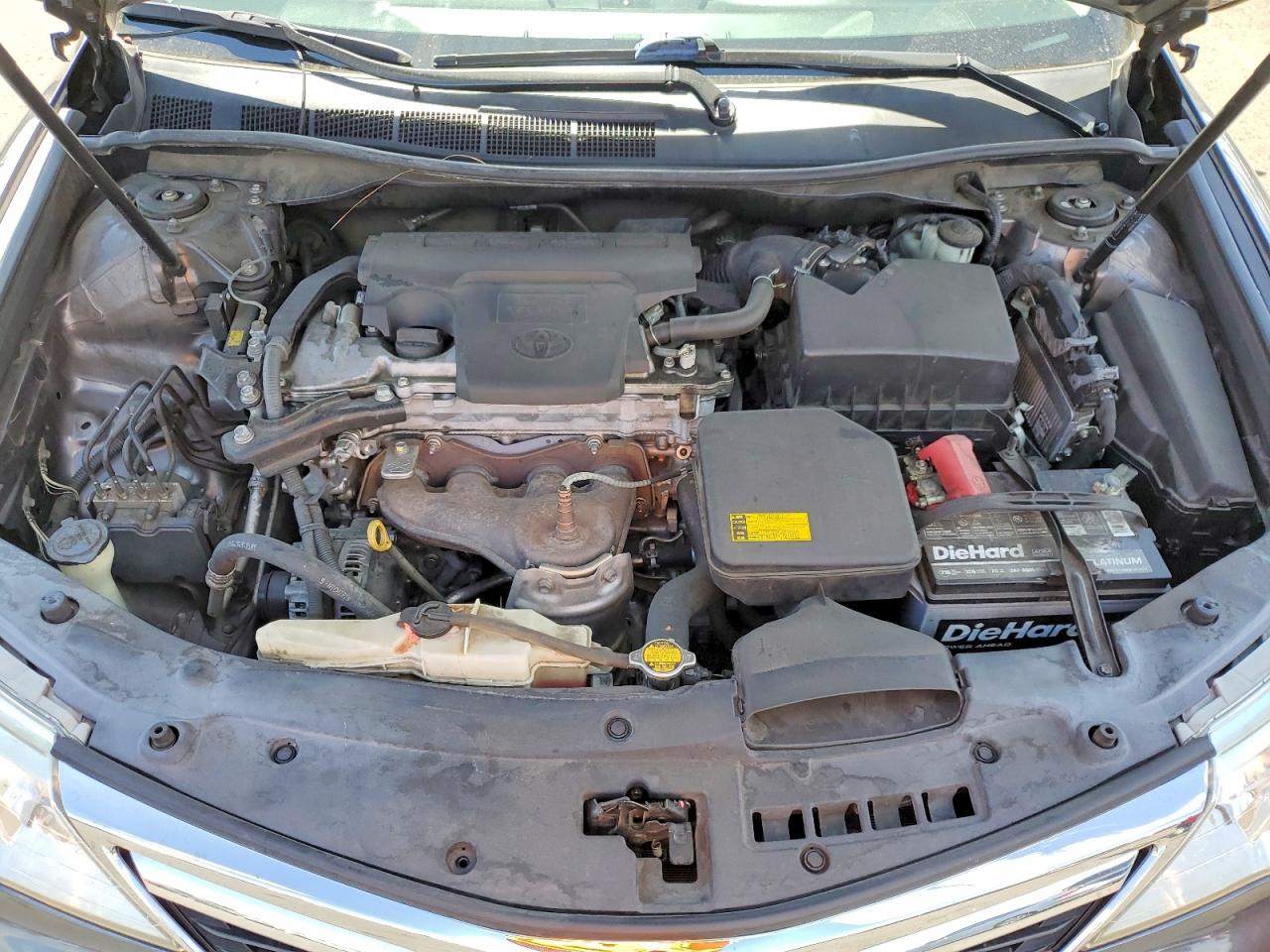 2014 TOYOTA CAMRY LE photo 21