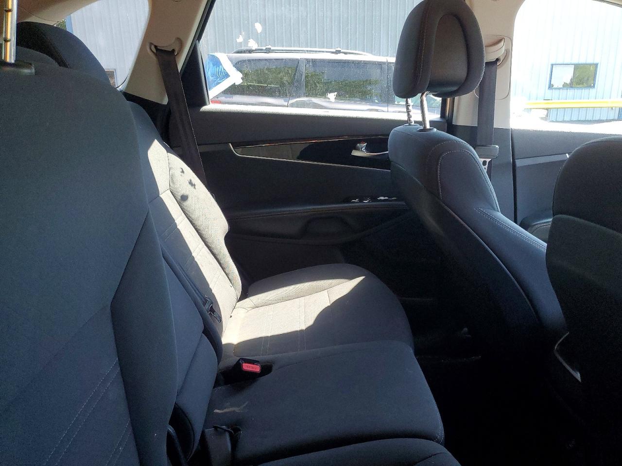 2016 KIA SORENTO LX V6 photo 10