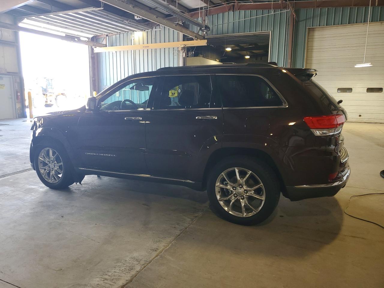 2014 JEEP GRAND CHEROKEE SUMMIT photo 3