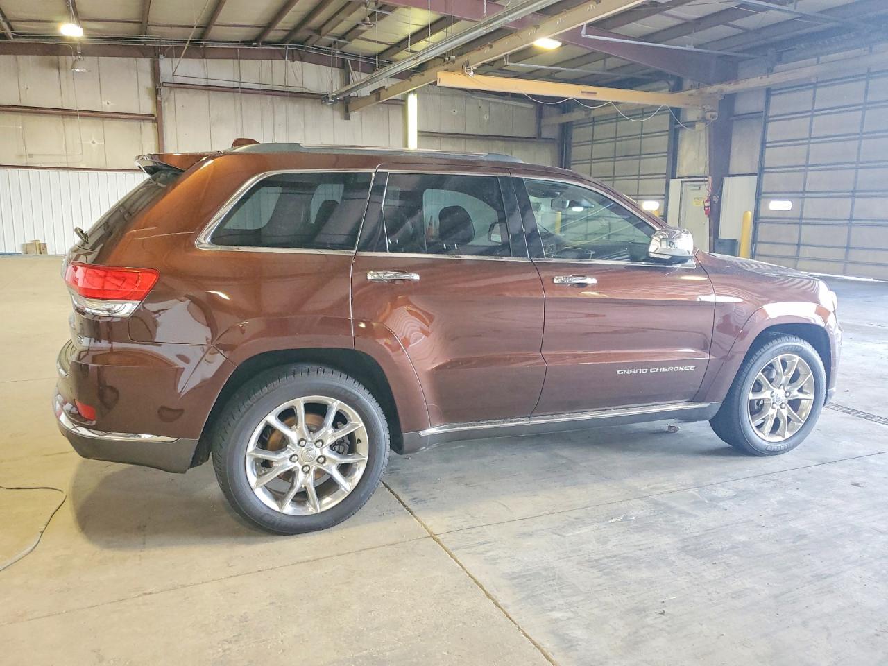 2014 JEEP GRAND CHEROKEE SUMMIT photo 5