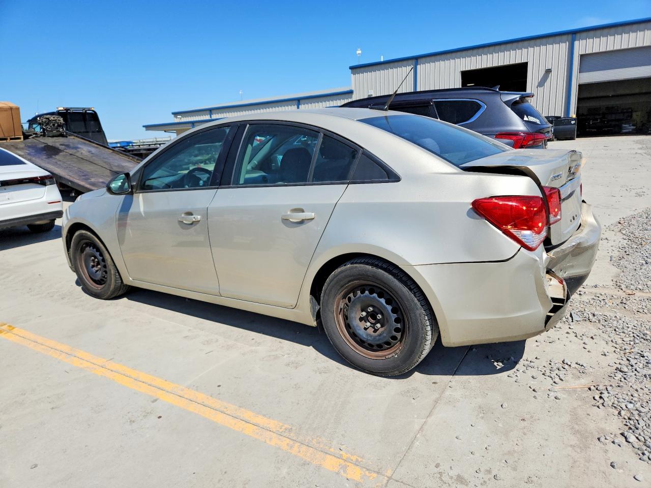 2014 CHEVROLET CRUZE LS photo 3