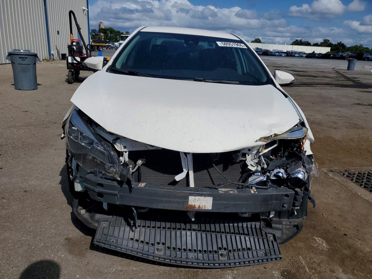 2017 TOYOTA COROLLA SE photo 13