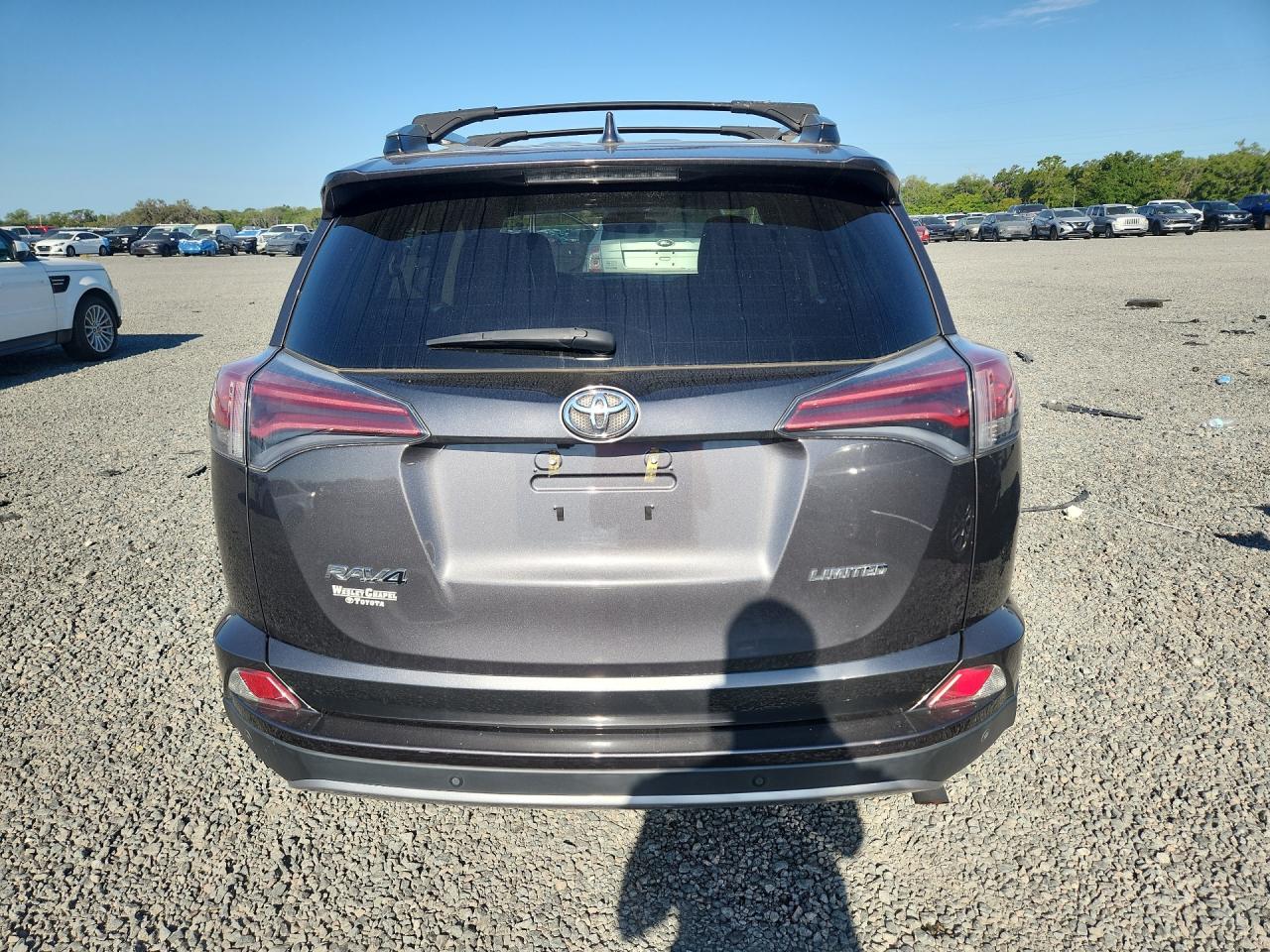 2017 TOYOTA RAV4 LIMITED photo 11