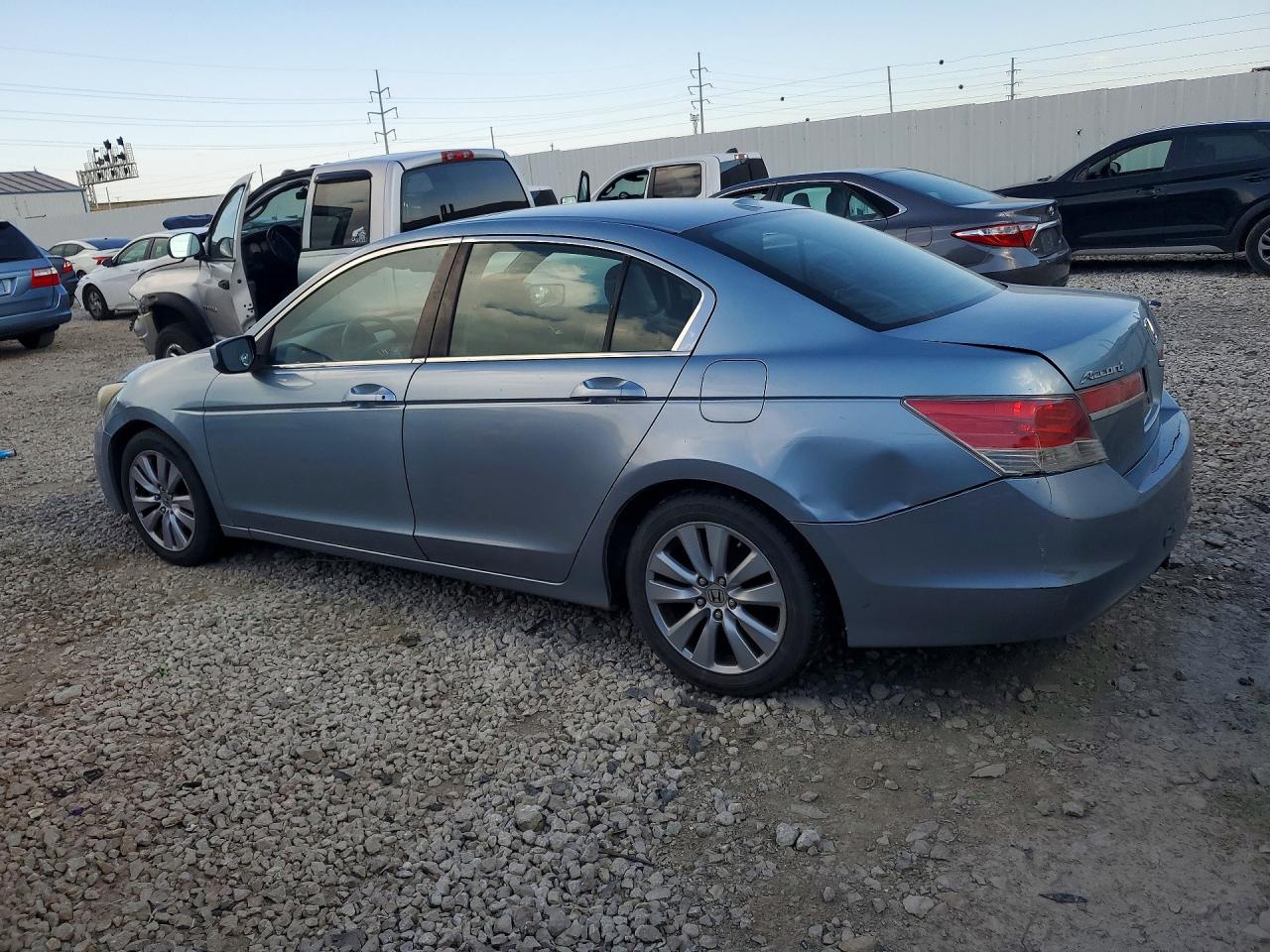 2011 HONDA ACCORD EXL photo 3