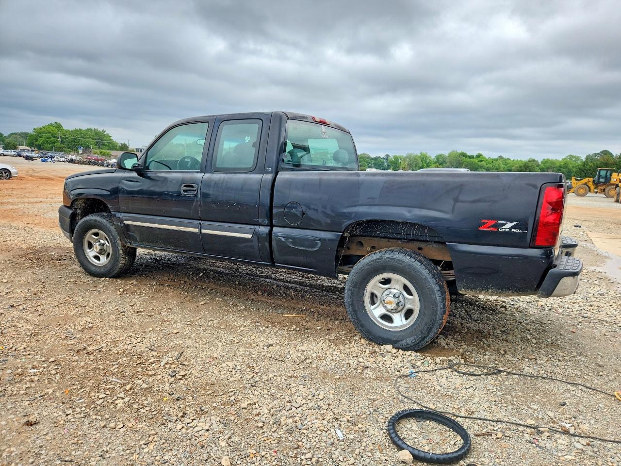 2003 CHEVROLET SILVERADO K1500 photo 2