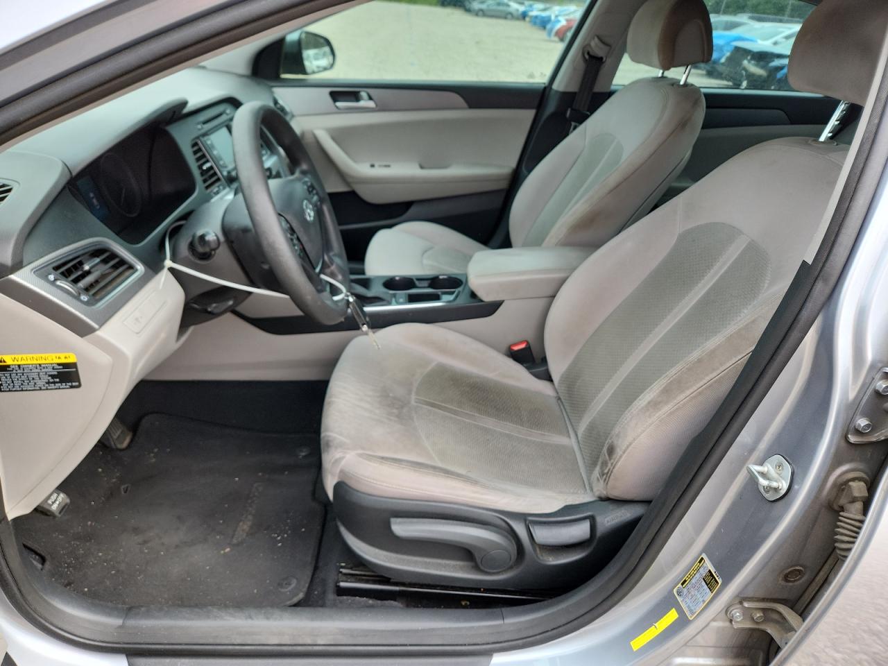 2015 HYUNDAI SONATA SE photo 13