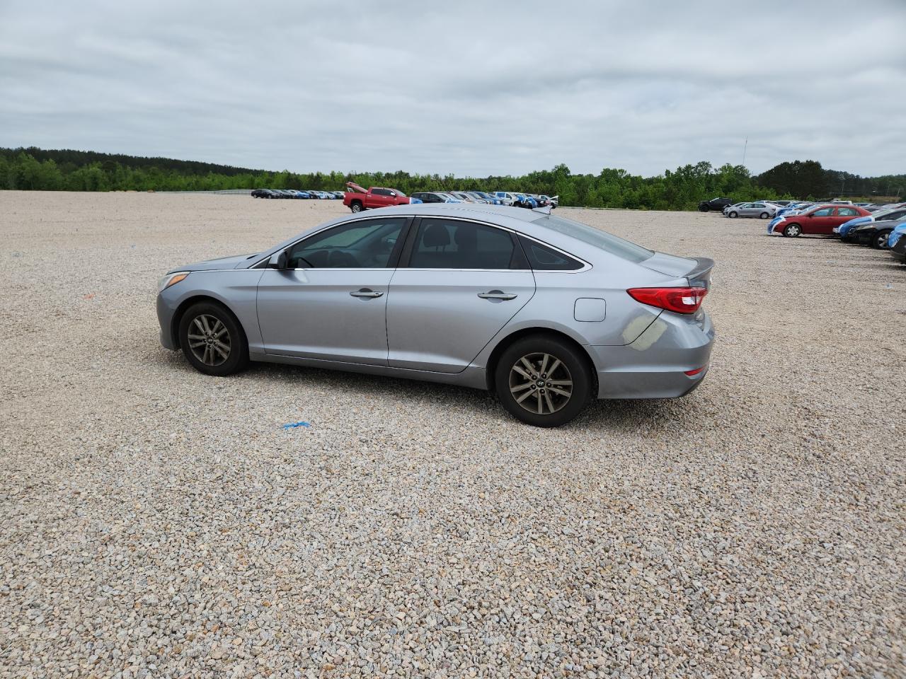 2015 HYUNDAI SONATA SE photo 3