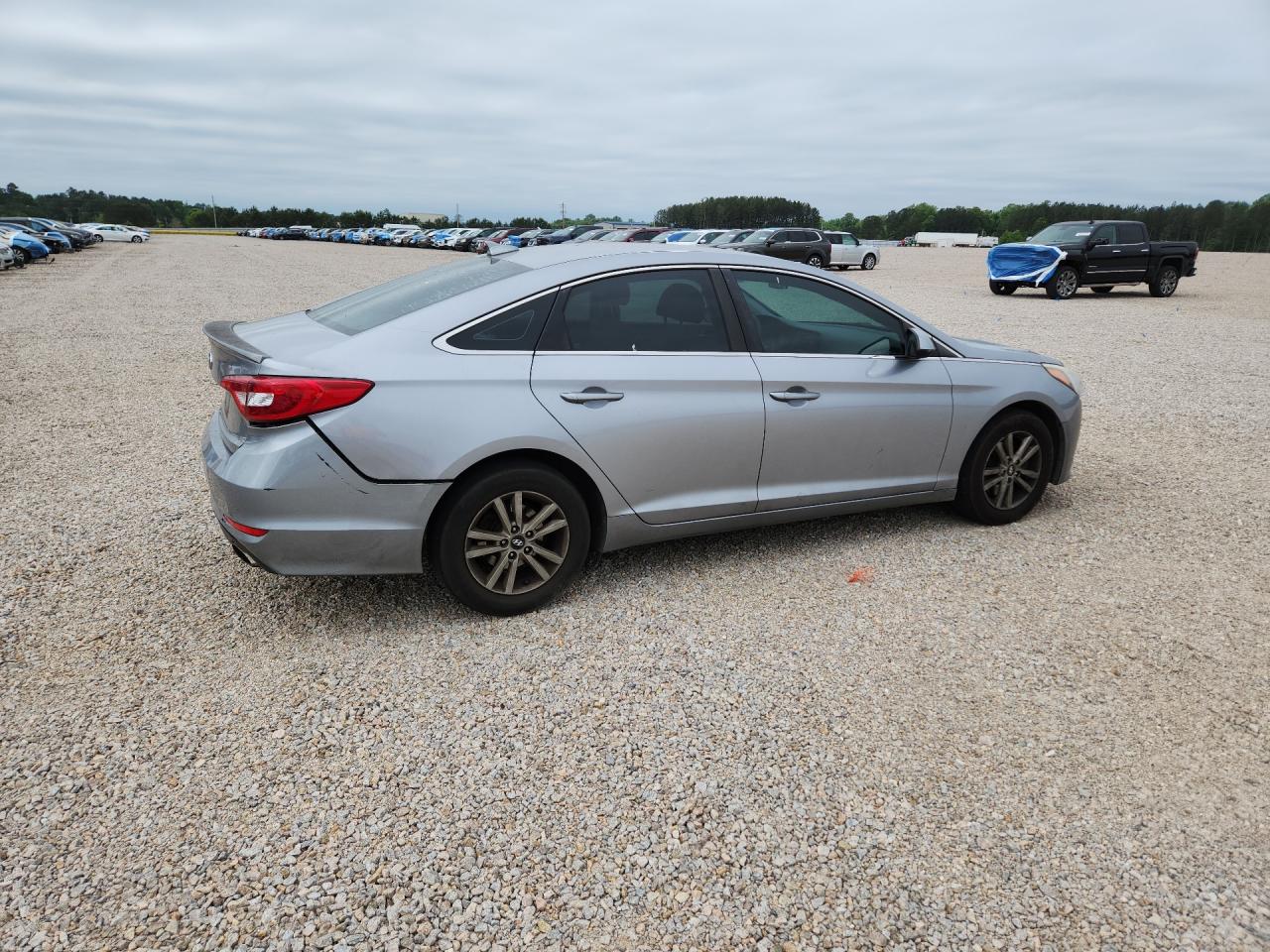 2015 HYUNDAI SONATA SE photo 5