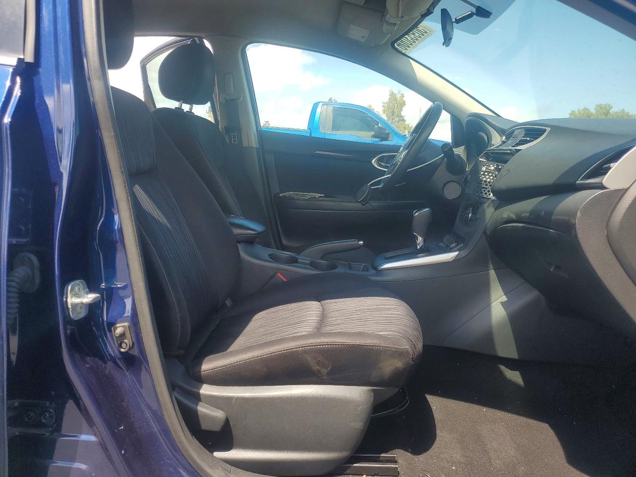 2019 NISSAN SENTRA SV photo 7