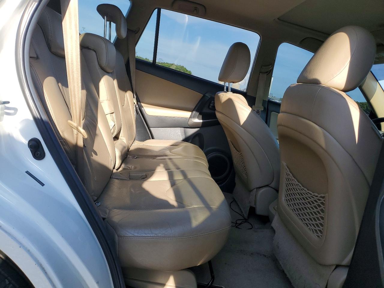 2011 TOYOTA RAV4 LIMITED photo 19