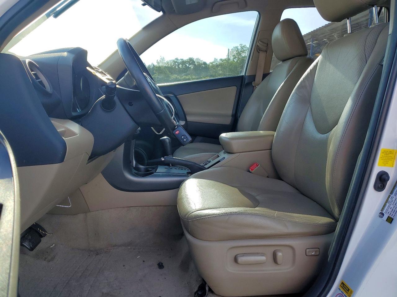 2011 TOYOTA RAV4 LIMITED photo 13
