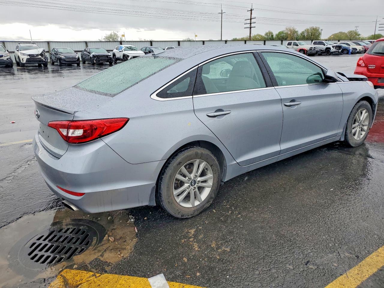 2017 HYUNDAI SONATA SE photo 7