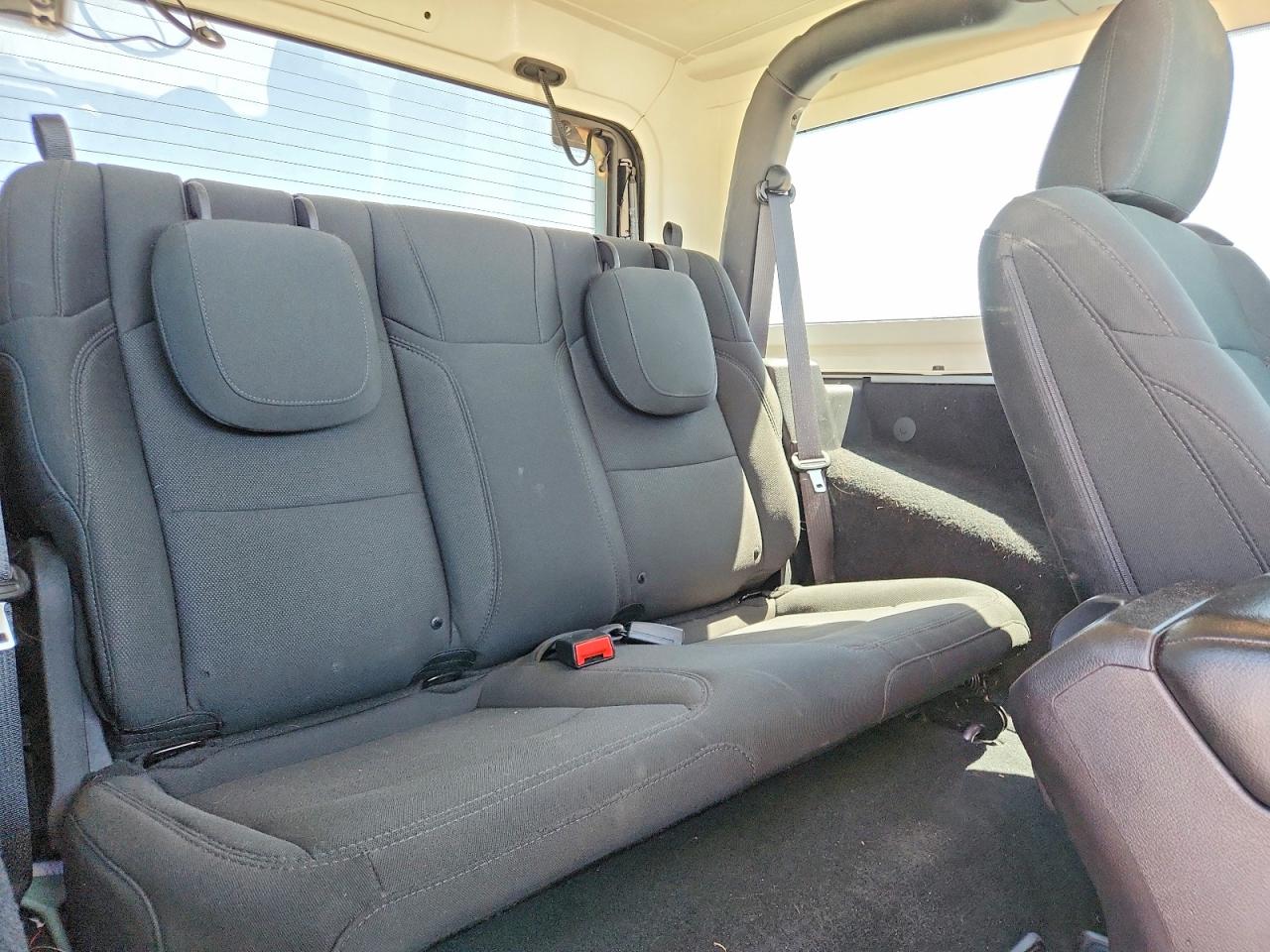2019 JEEP WRANGLER SPORT photo 31