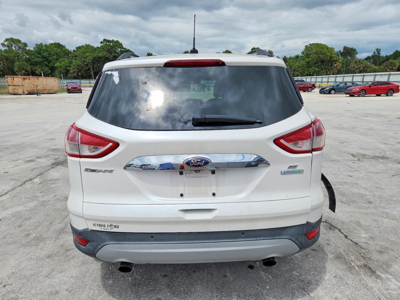 2015 FORD ESCAPE SE photo 11