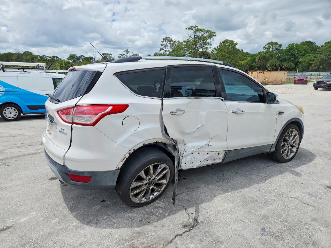 2015 FORD ESCAPE SE photo 5