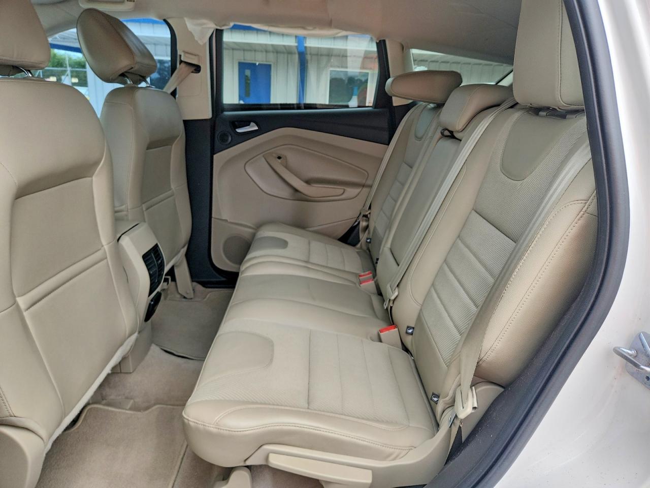 2015 FORD ESCAPE SE photo 21
