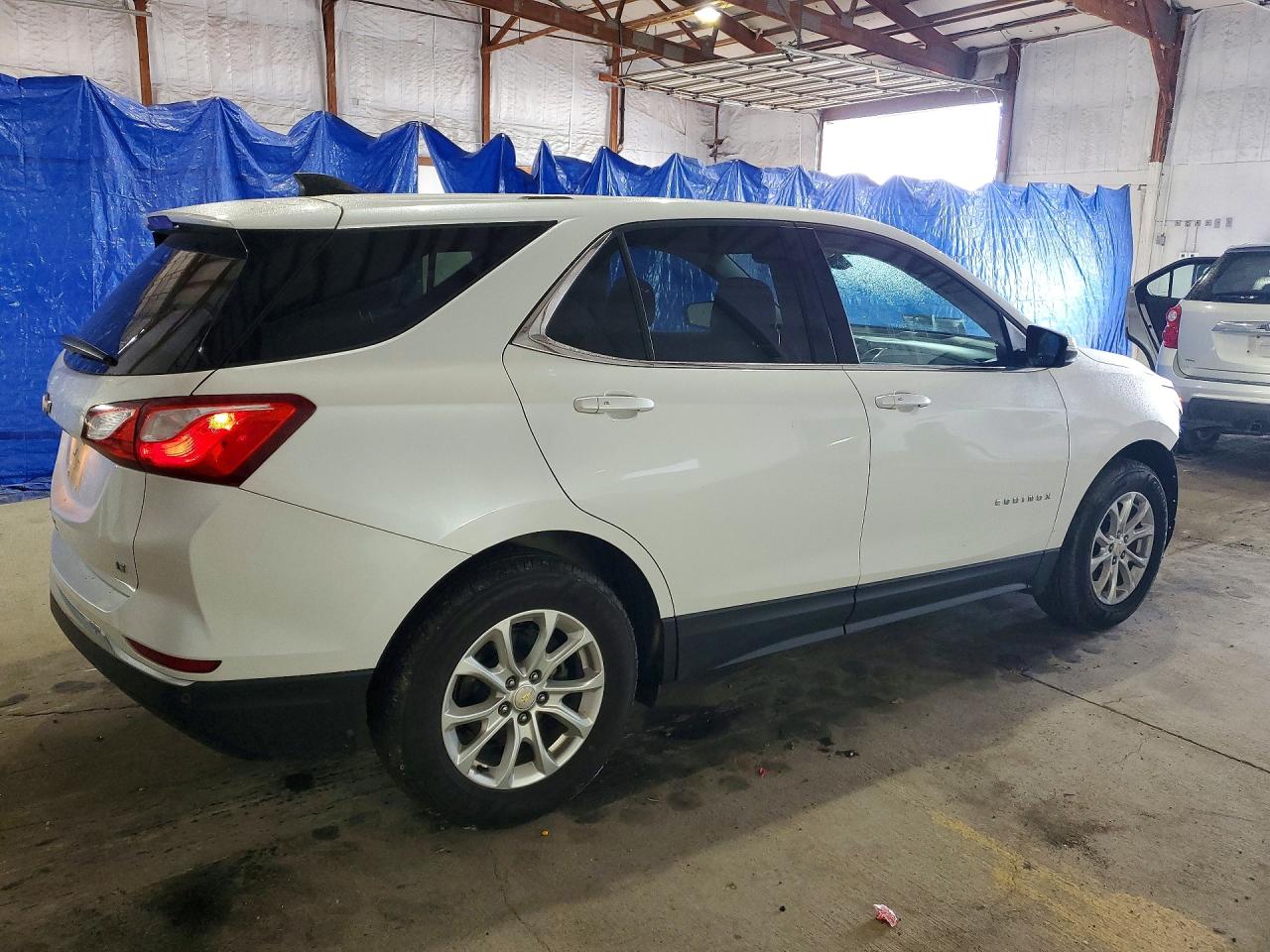 2018 CHEVROLET EQUINOX LT photo 5