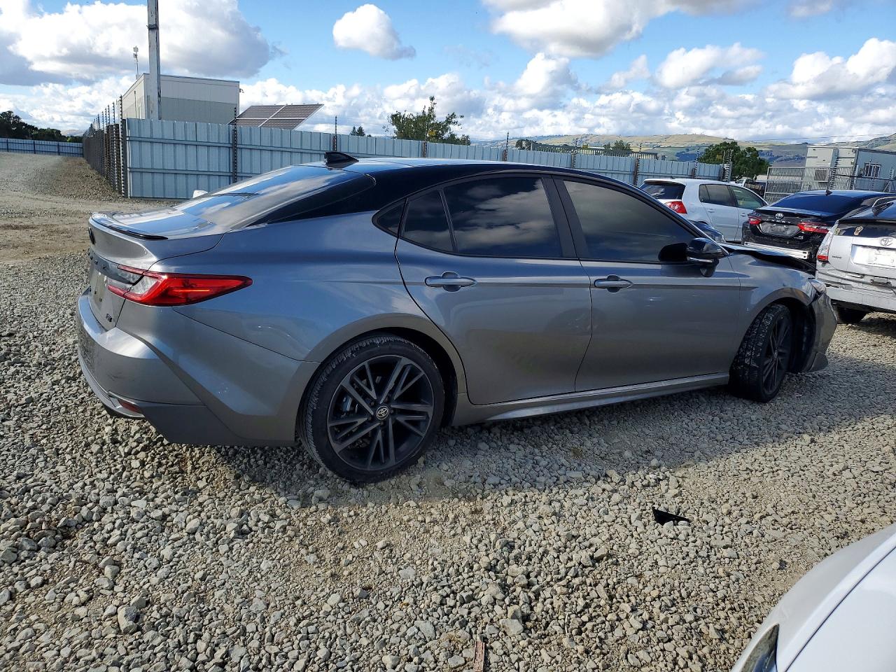 2025 TOYOTA CAMRY XSE photo 5