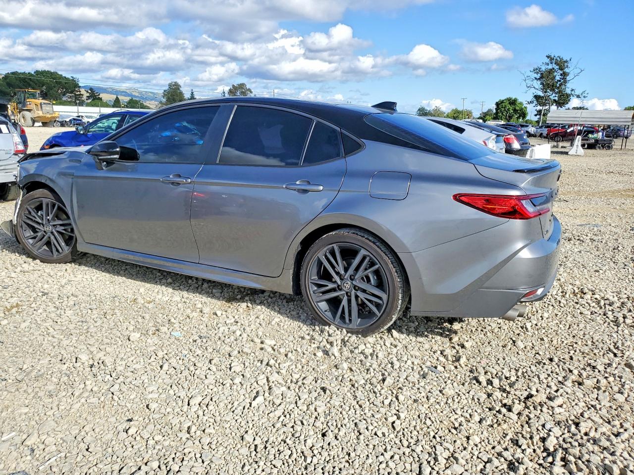 2025 TOYOTA CAMRY XSE photo 3