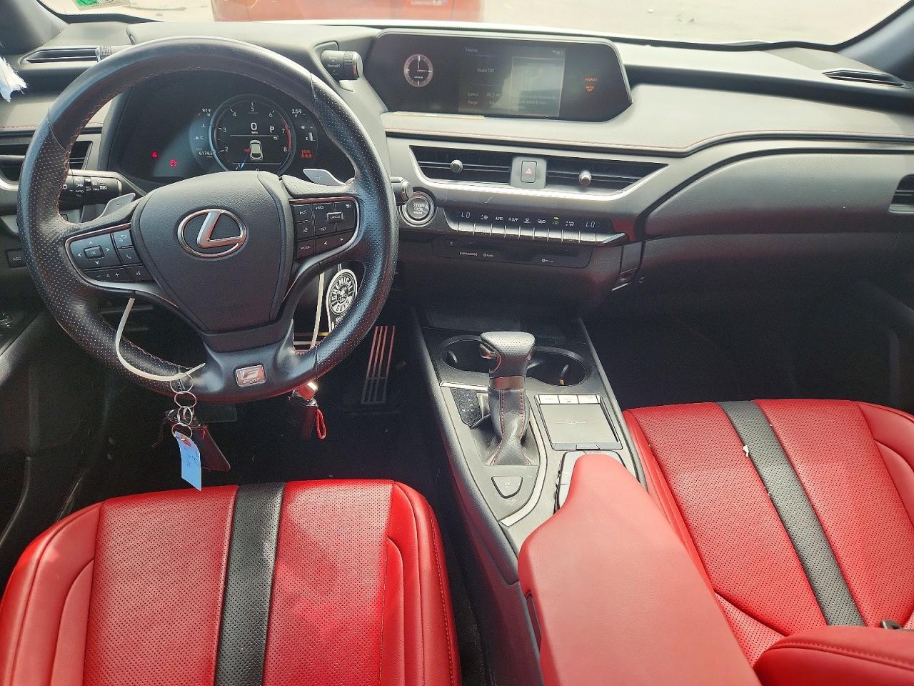 2021 LEXUS UX 200 photo 15