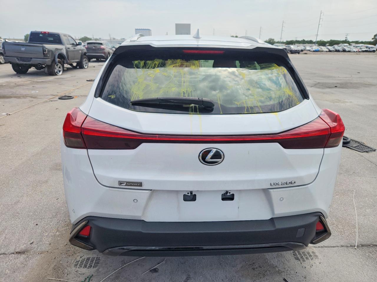 2021 LEXUS UX 200 photo 11