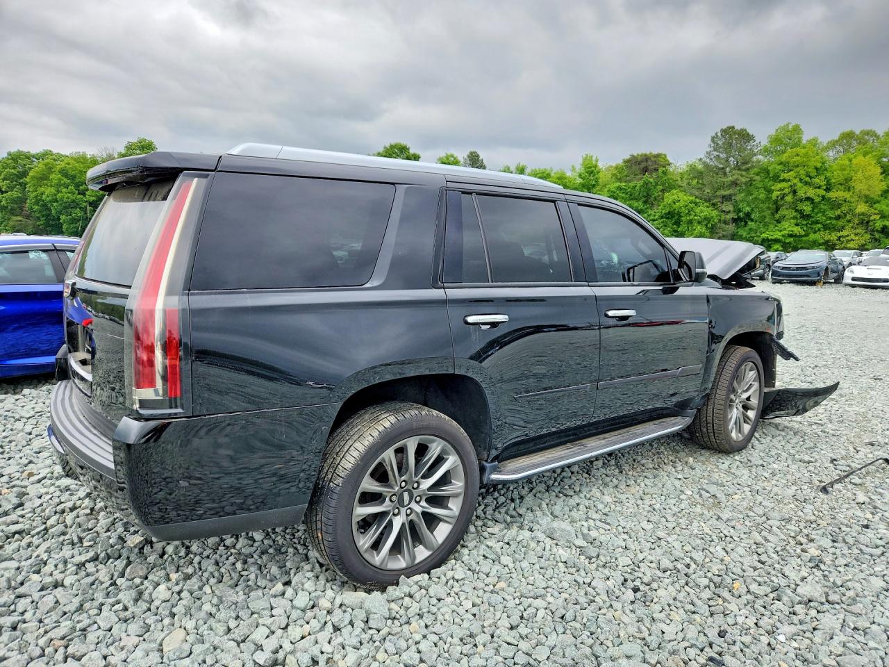 2019 CADILLAC ESCALADE LUXURY photo 5
