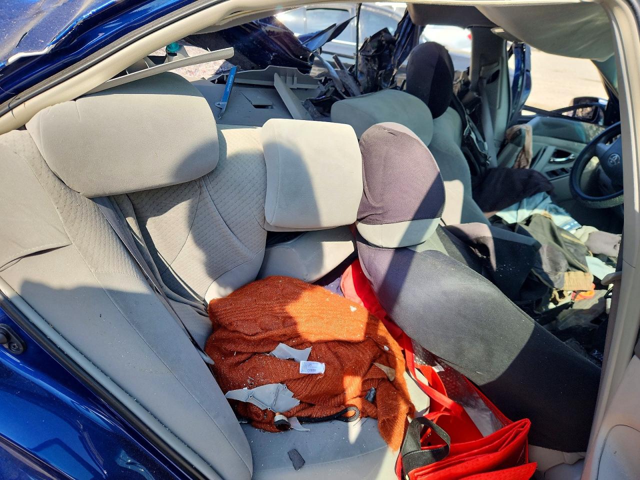 2009 TOYOTA CAMRY LE photo 19