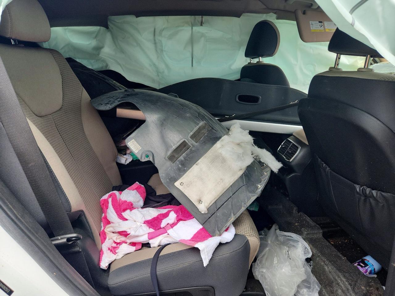 2019 HYUNDAI SANTA FE SE photo 21
