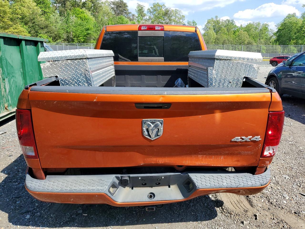 2010 DODGE RAM 1500 photo 11