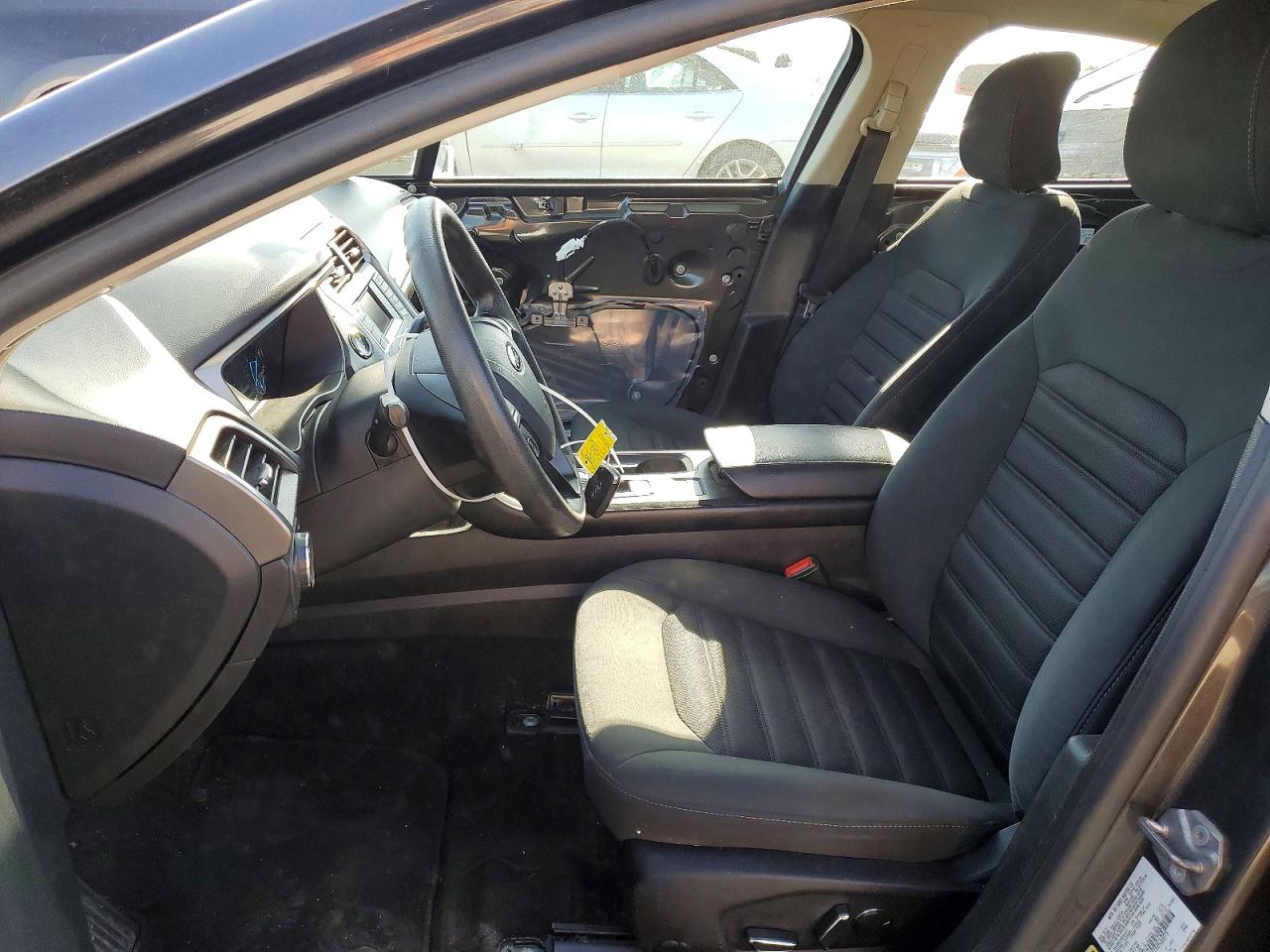 2017 FORD FUSION SE photo 13