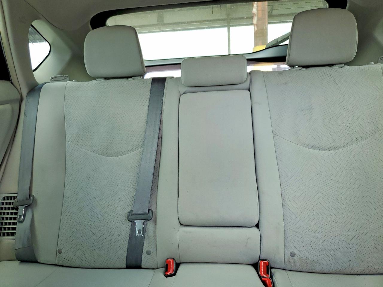2014 TOYOTA PRIUS TWO photo 19