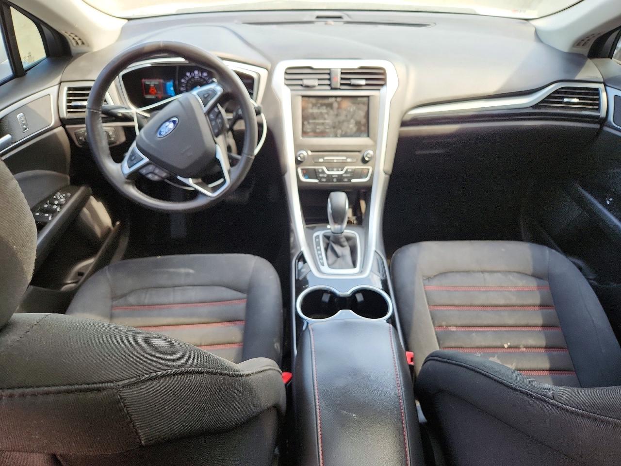 2016 FORD FUSION SE photo 22