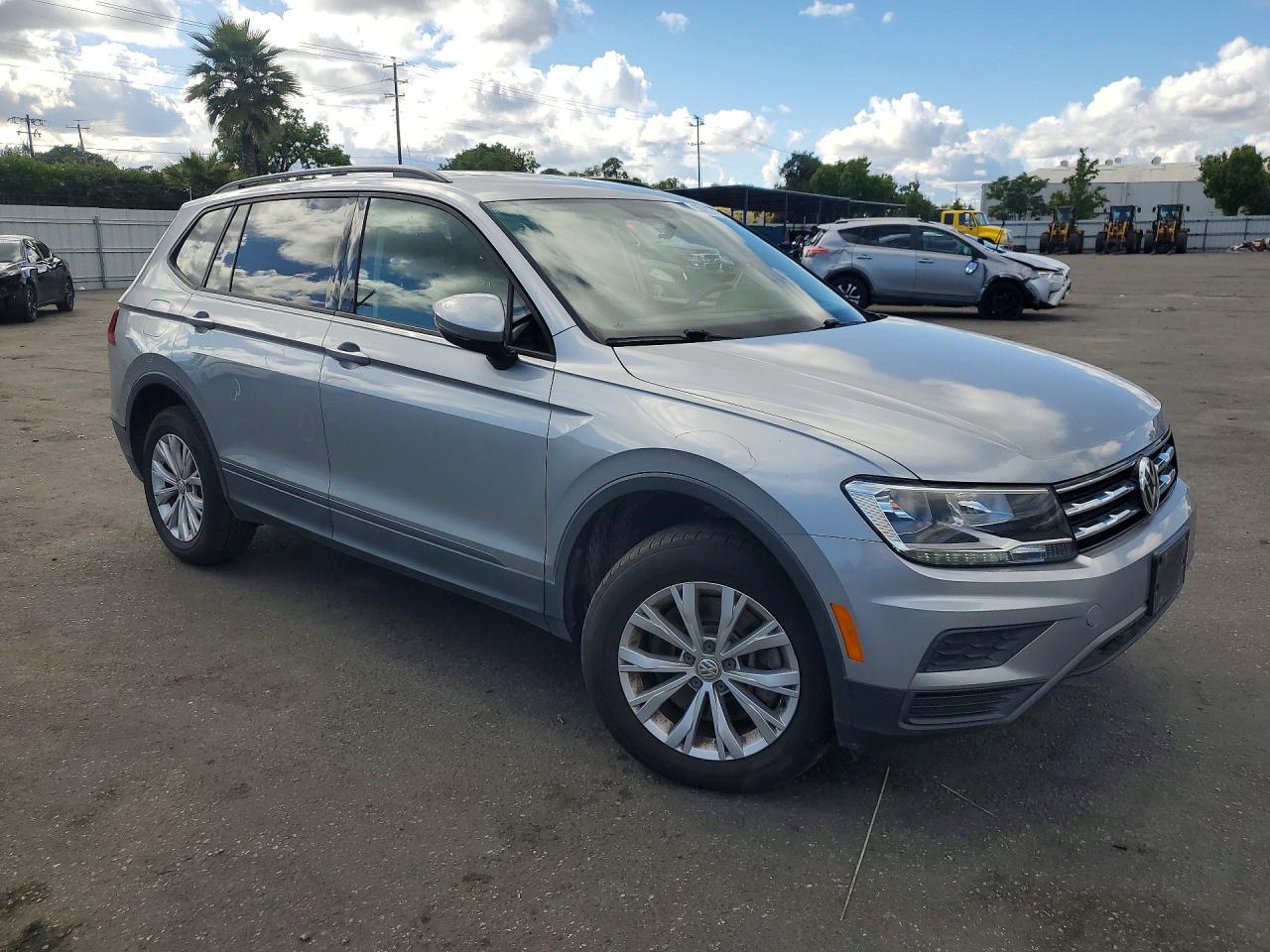2020 VOLKSWAGEN TIGUAN S photo 10