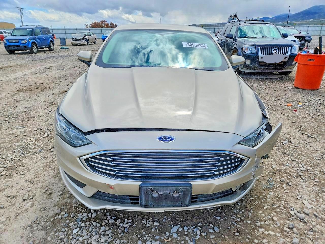 2017 FORD FUSION SE HYBRID photo 9
