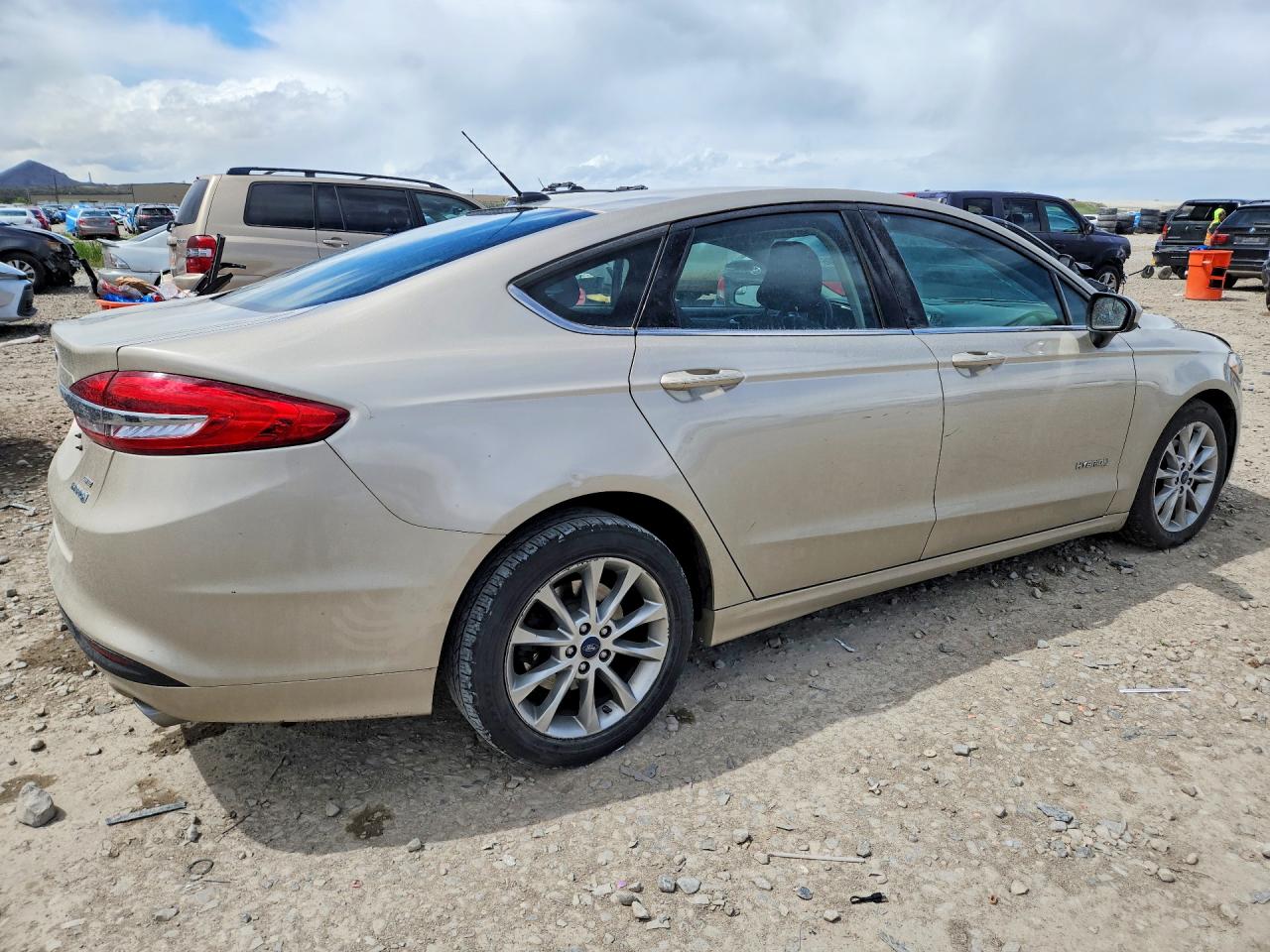 2017 FORD FUSION SE HYBRID photo 5