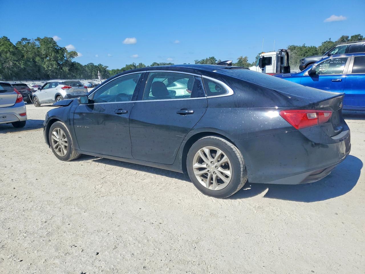 2016 CHEVROLET MALIBU LT photo 3