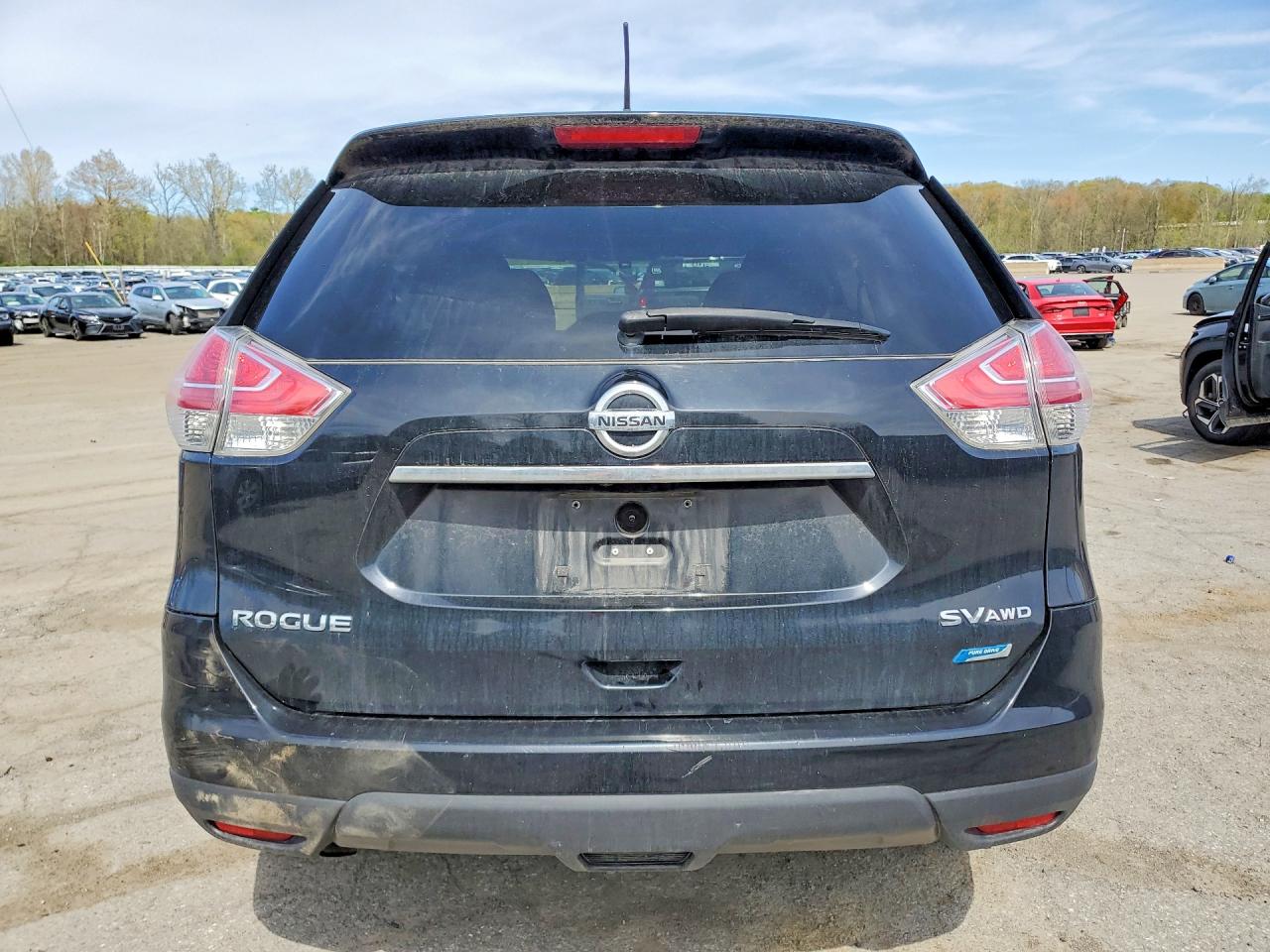 2014 NISSAN ROGUE SV photo 6