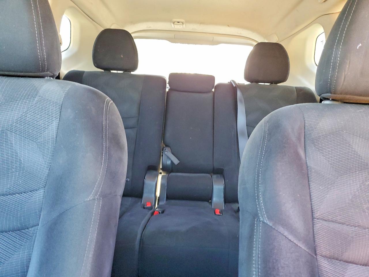 2014 NISSAN ROGUE SV photo 10