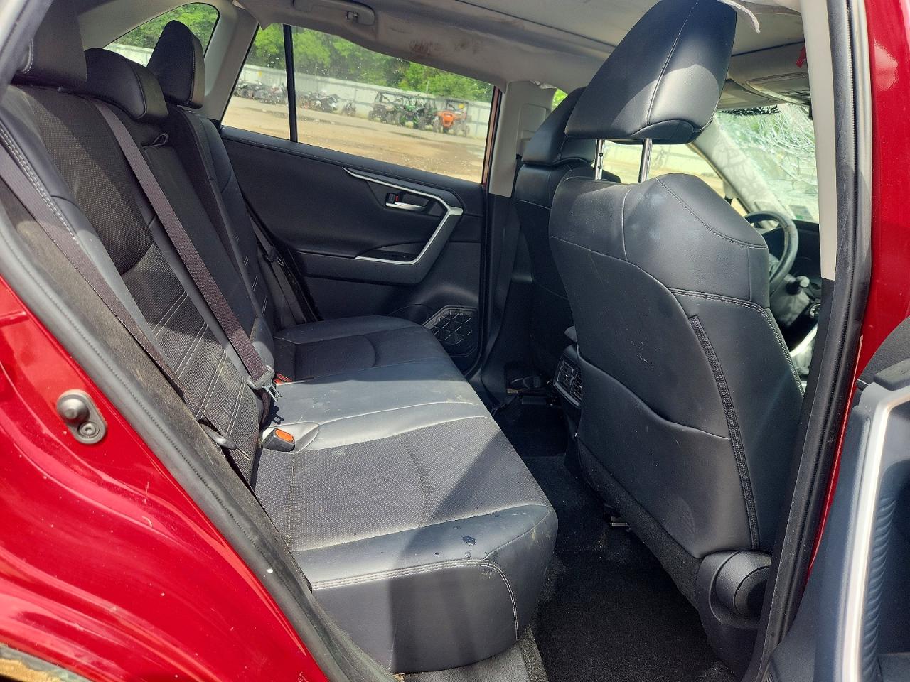 2019 TOYOTA RAV4 LIMITED photo 31