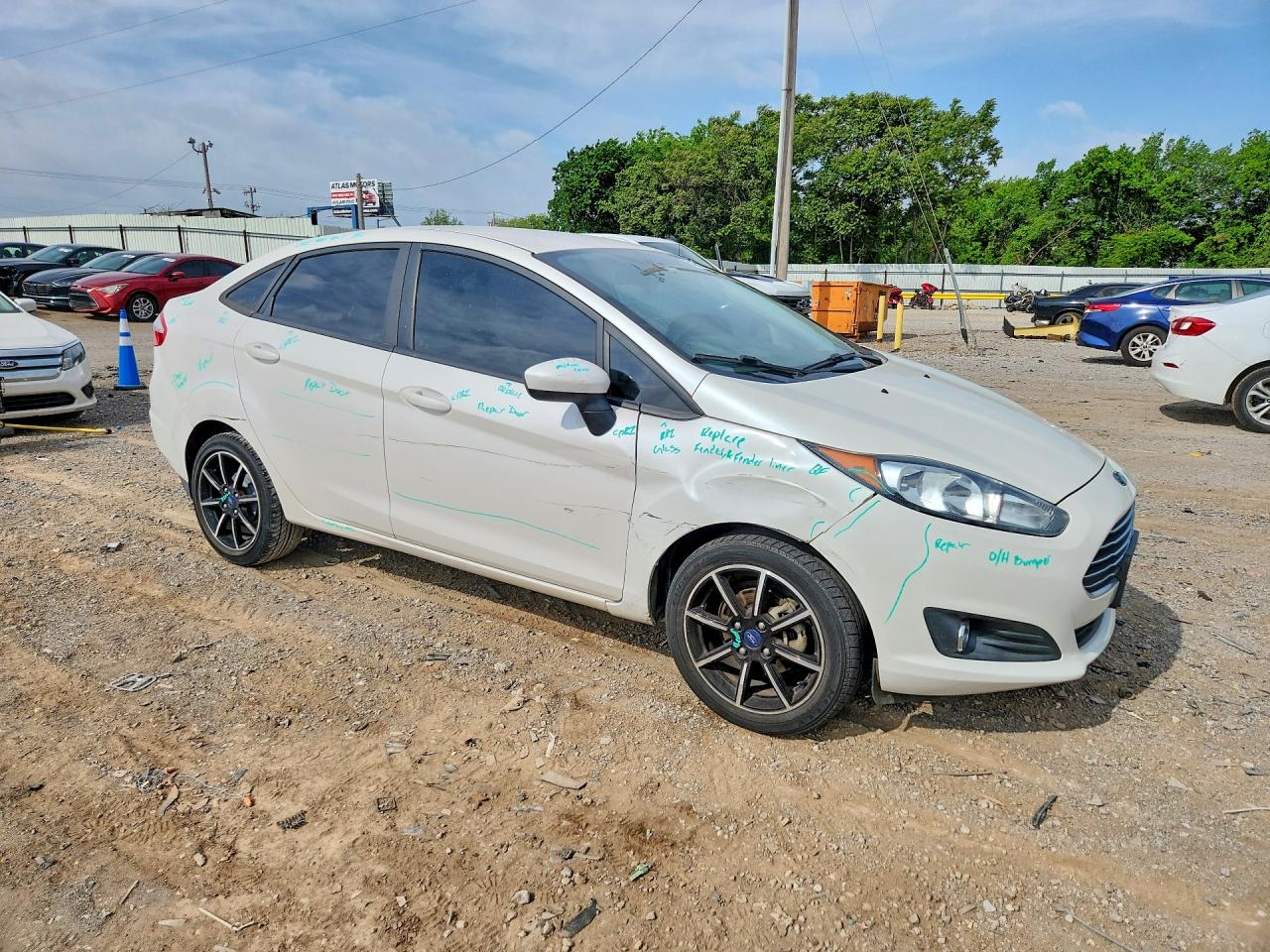 2016 FORD FIESTA SE photo 7