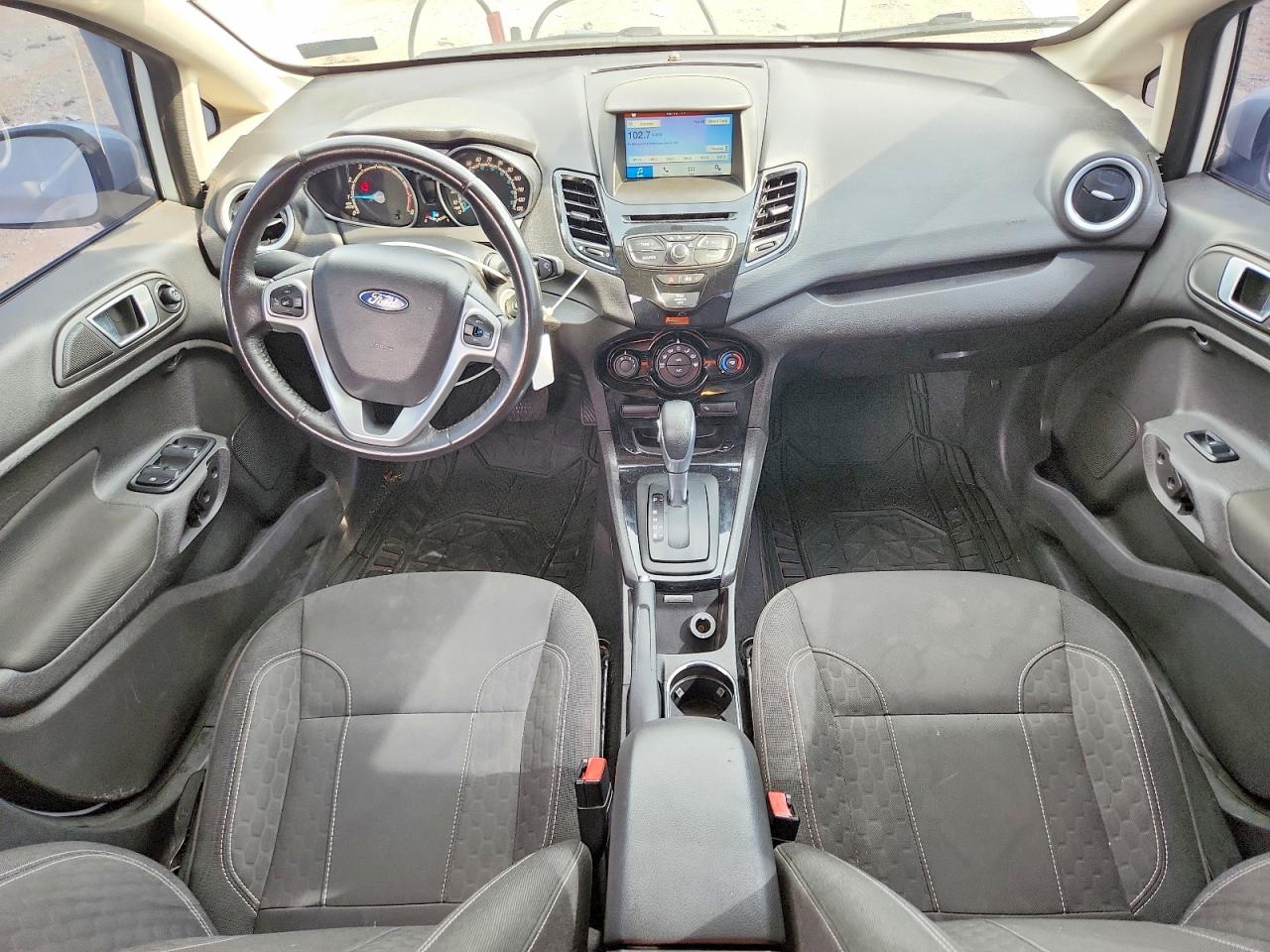 2016 FORD FIESTA SE photo 15