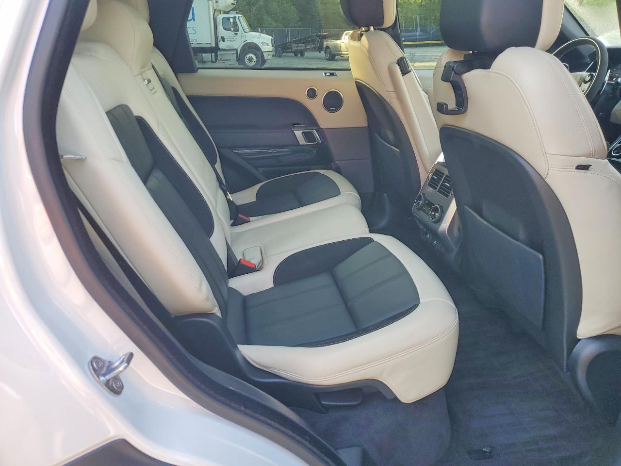 2020 LAND ROVER RANGE ROVER SPORT HST photo 21