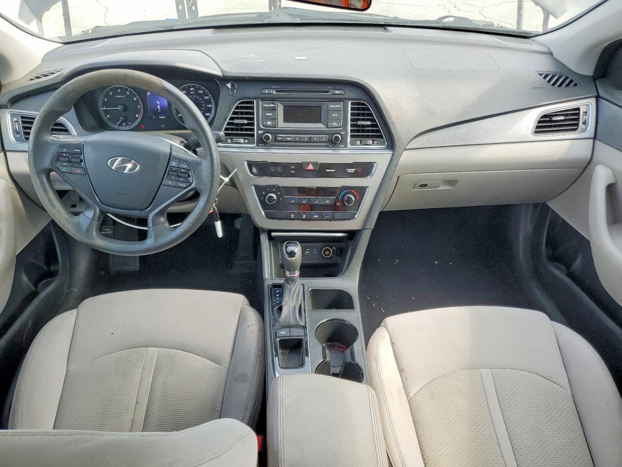 2015 HYUNDAI SONATA SE photo 22