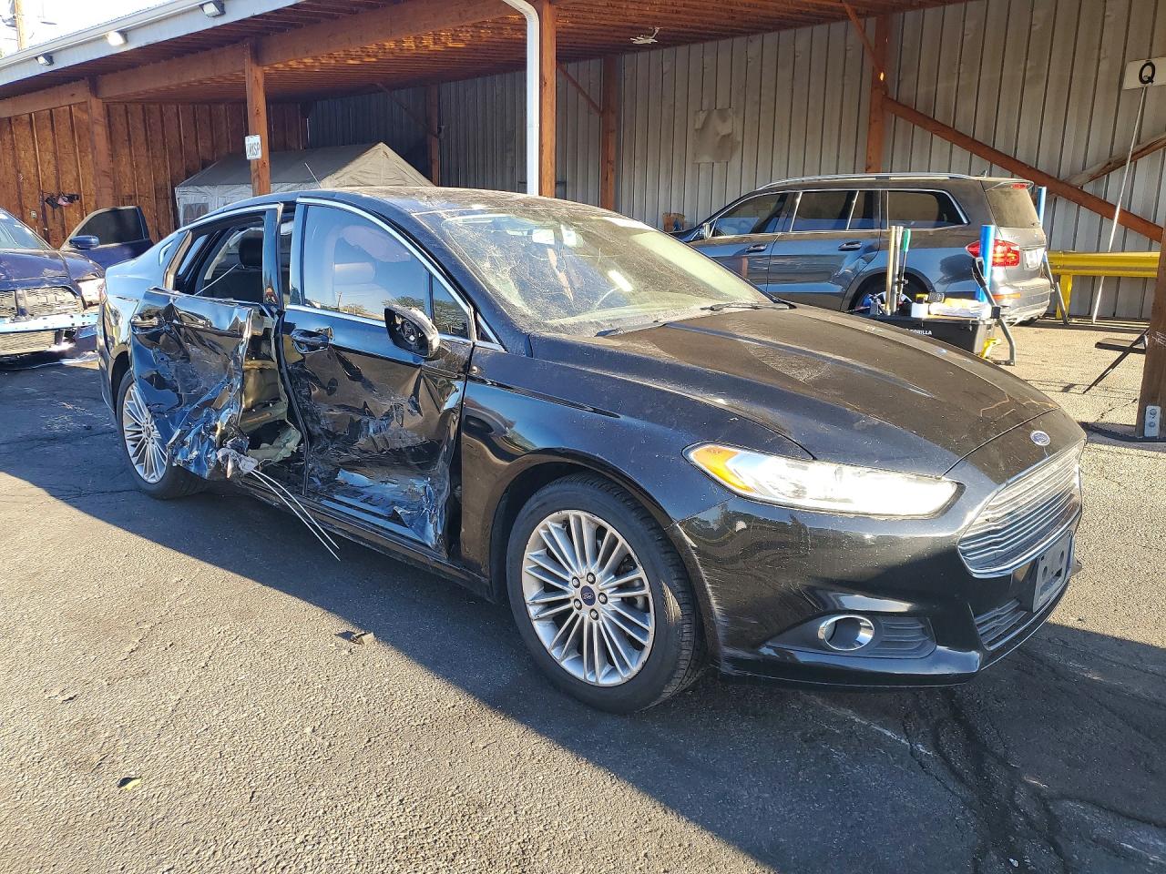 2016 FORD FUSION SE photo 4