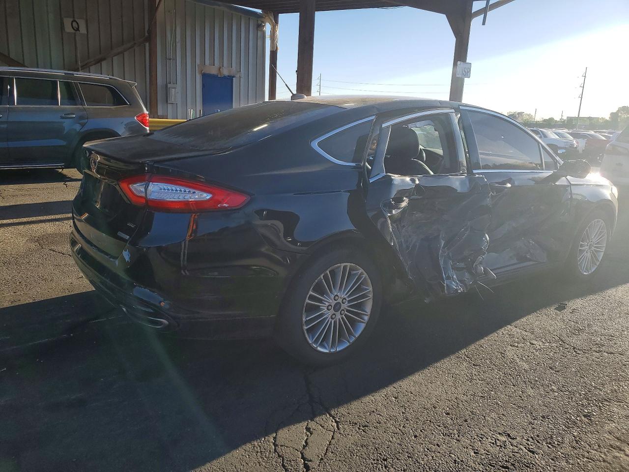 2016 FORD FUSION SE photo 3