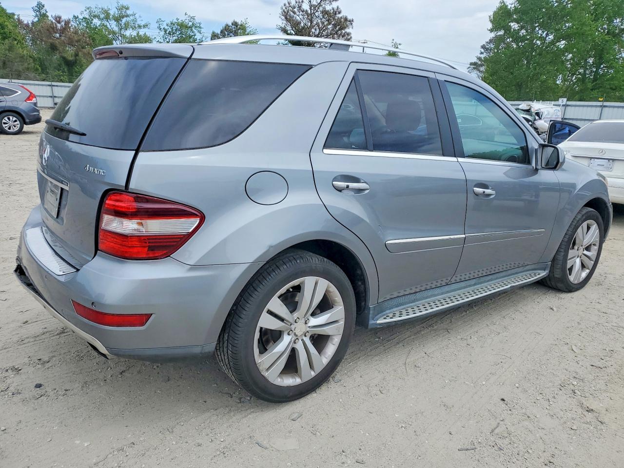 2010 MERCEDES-BENZ ML 350 4MATIC photo 5