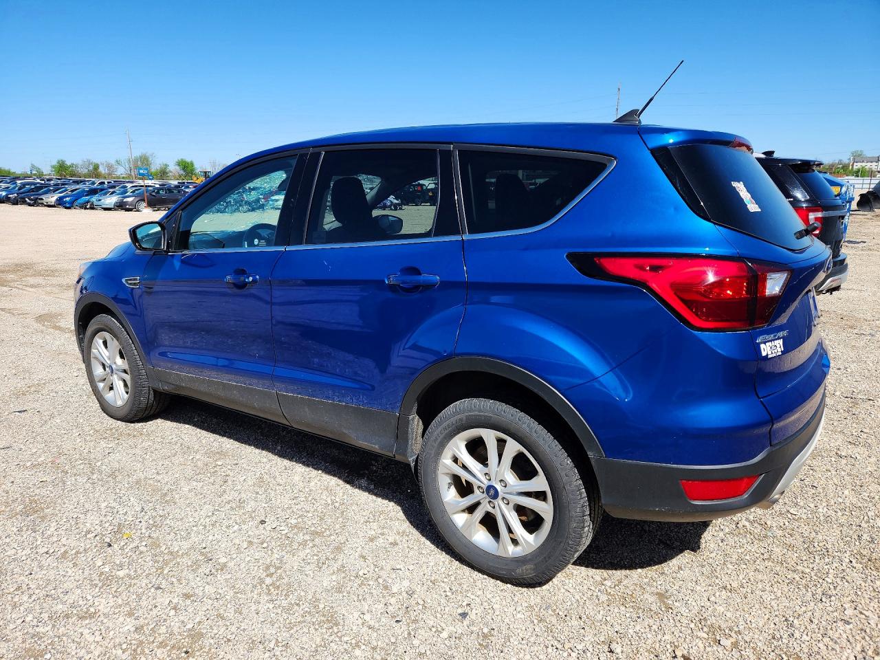 2019 FORD ESCAPE SE photo 2