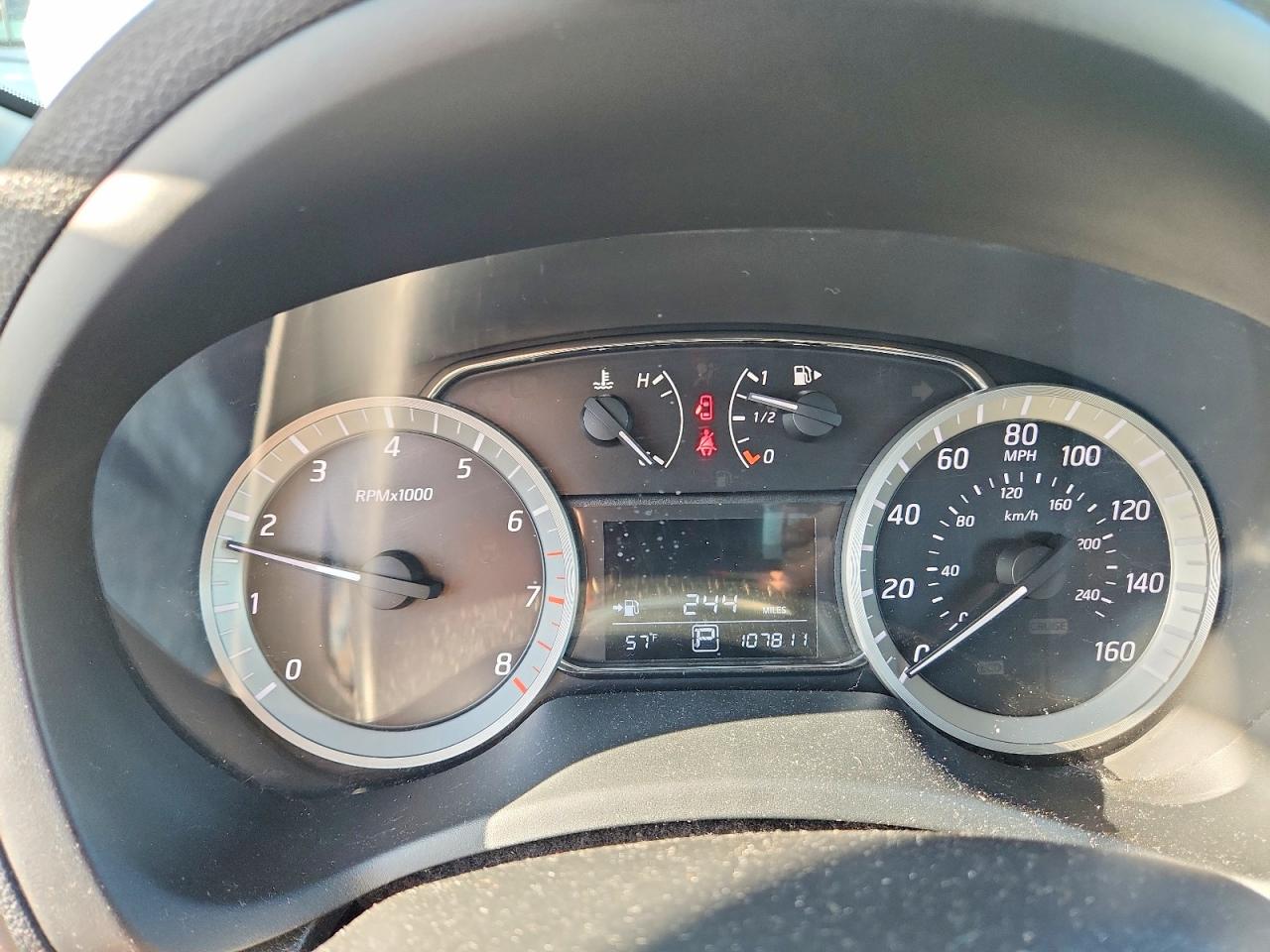 2013 NISSAN SENTRA S photo 25